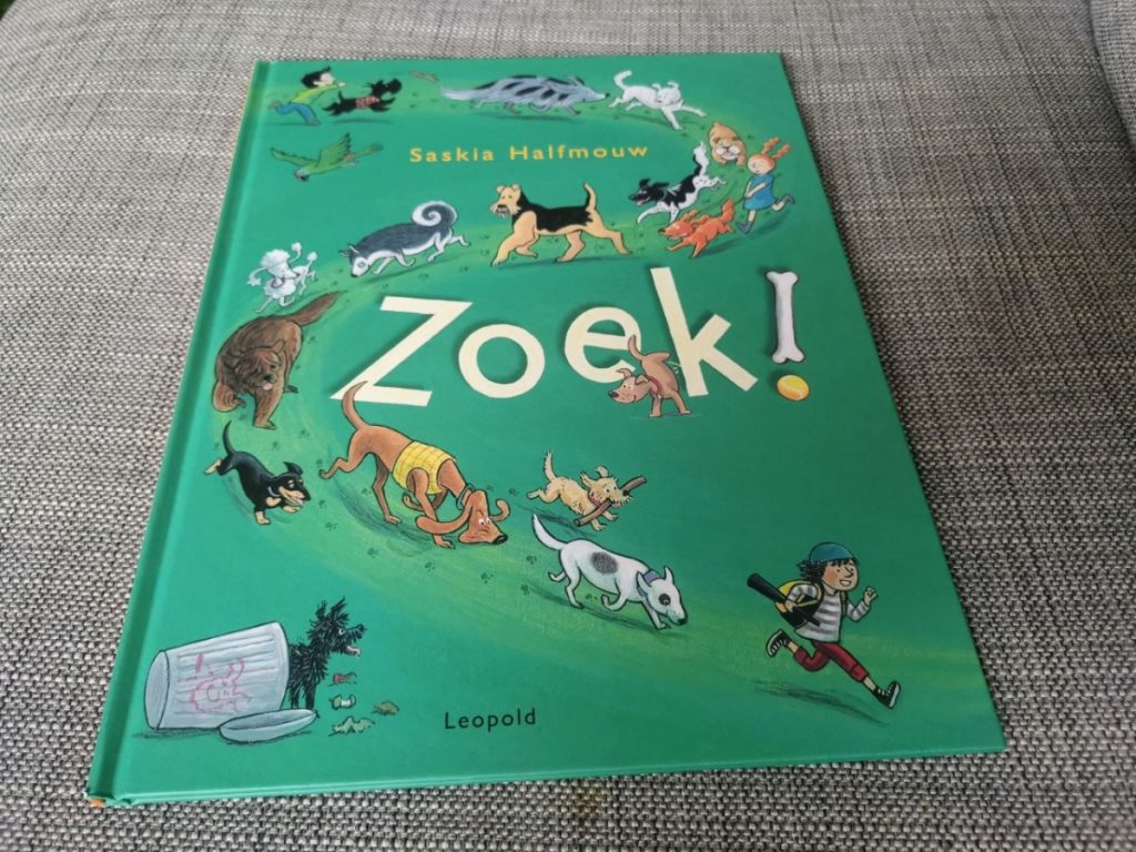 Zoek alle honden in dit leuke zoek- en kijkboek 'Zoek!' van Saskia Halfmouw 4